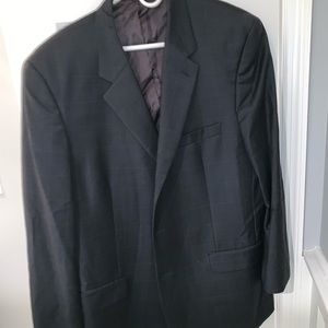 Men’s alfani suit set black with box lines
